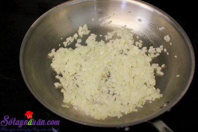 Cách làm thịt gà cuộn bông cải ngon không thể cưỡng