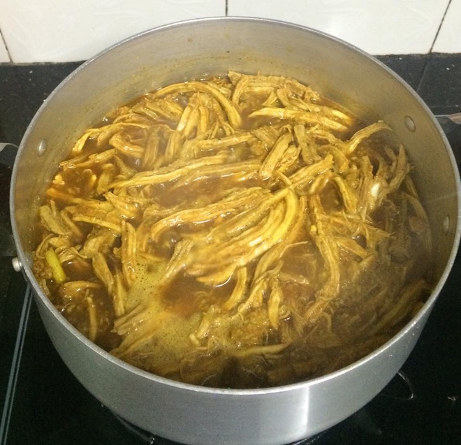 Cách làm thịt lợn giả bò khô thơm ngon ngay tại nhà