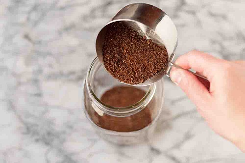 Cách làm tỏi ngâm dấm ớt trắng giòn, không lo nổi váng