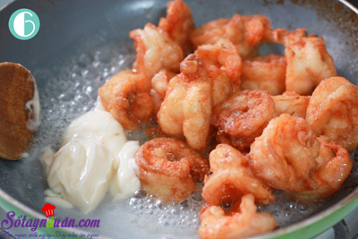 Cách làm tôm chiên cốt dừa thơm nức mũi