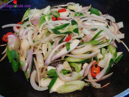 Cách làm tôm chiên sốt chua ngọt đậm đà đưa cơm