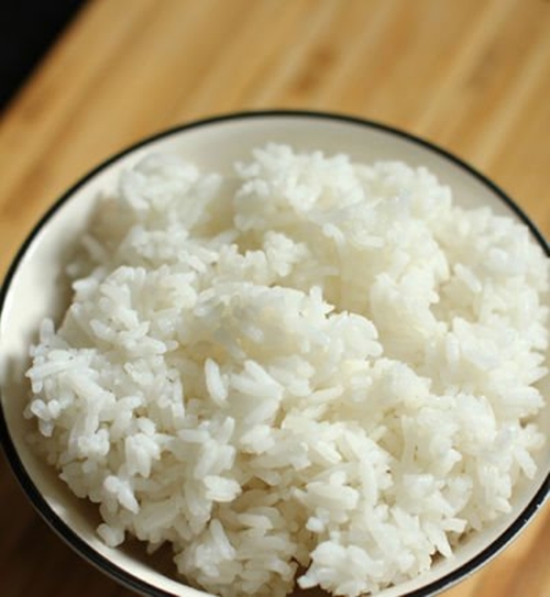 Cách làm tôm cuộn khoai tây chiên giòn rụm, ăn hoài không chán