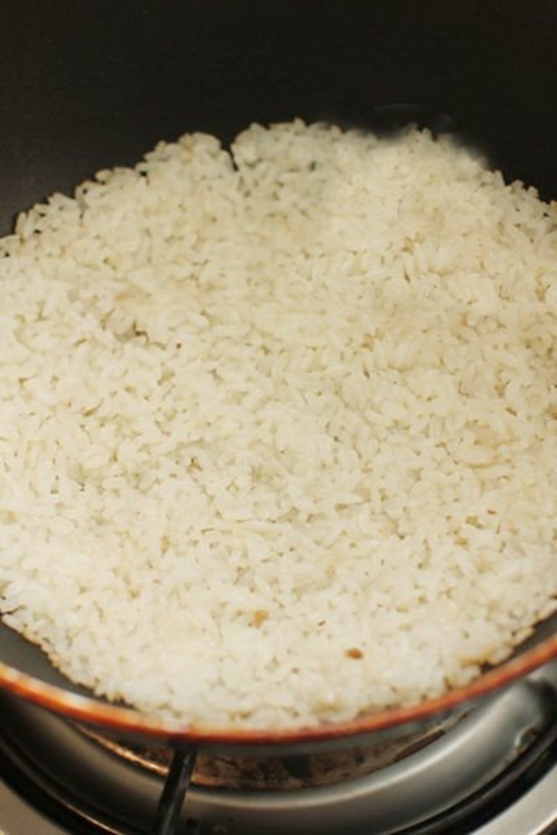 Cách làm tôm cuộn khoai tây chiên giòn rụm, ăn hoài không chán