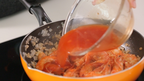 Cách làm tôm sốt BBQ đậm vị ngon cơm