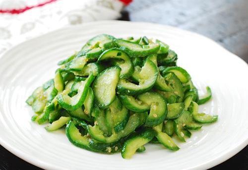 Cách làm trứng cút sốt cà chua đậm đà, thơm ngon khó cưỡng chỉ trong 15 phút