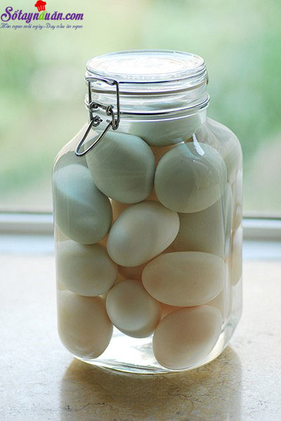 Cách làm trứng muối dễ dàng tiện lợi tại nhà