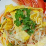 Cách làm trứng xào thập cẩm nhanh mà ngon