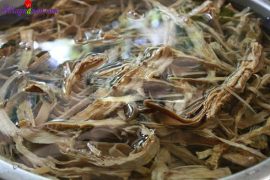 Cách làm vịt nấu măng khô ngọt mát ngày hè