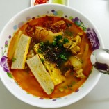 Cách nấu bánh canh giò heo chả cá