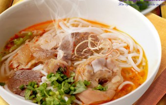 Cách nấu bún bò Huế ngon tại nhà