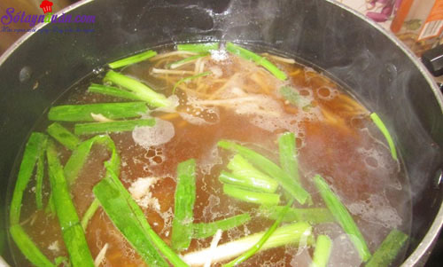 Cách nấu bún măng vịt tại nhà ngon, bổ, rẻ