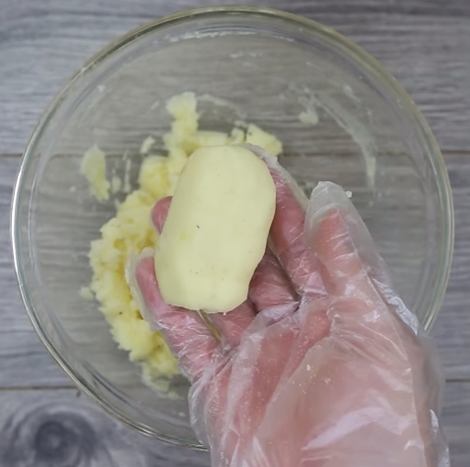 Cách nấu bún riêu cua truyền thống thơm ngon đậm đà mà không hề tốn thời gian