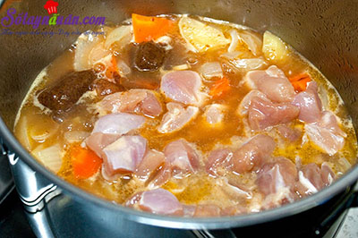 Cách nấu cà ri gà kiểu Nhật thơm ngon vừa miệng