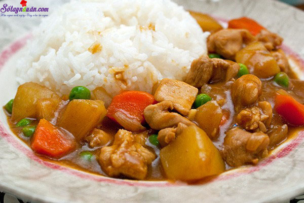 Cách nấu cà ri gà kiểu Nhật thơm ngon vừa miệng