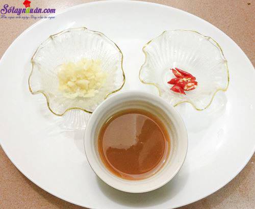 Cách nấu canh chua mực thanh mát bổ dưỡng ngày hè