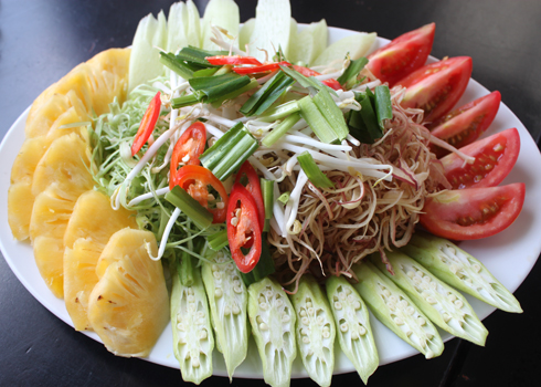 Cách nấu canh chua ngon cho bà bầu nghén cá