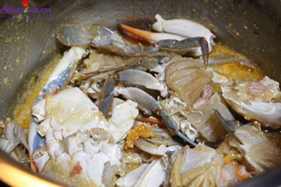 Cách nấu canh ghẹ măng chua dịu mát ngày hè