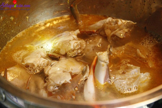 Cách nấu canh ghẹ măng chua dịu mát ngày hè