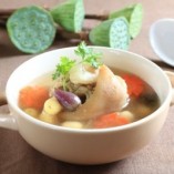 Cách nấu canh hạt sen móng giò bổ dưỡng