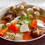 Cách nấu canh nấm hạt sen bổ dưỡng cho ngày rằm