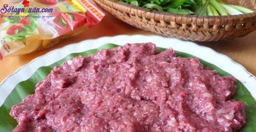 Cách nấu cháo chim bồ câu hạt sen bổ dưỡng cho bé