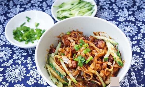 Cách nấu cháo sườn sụn mềm tan thơm ngon tại nhà