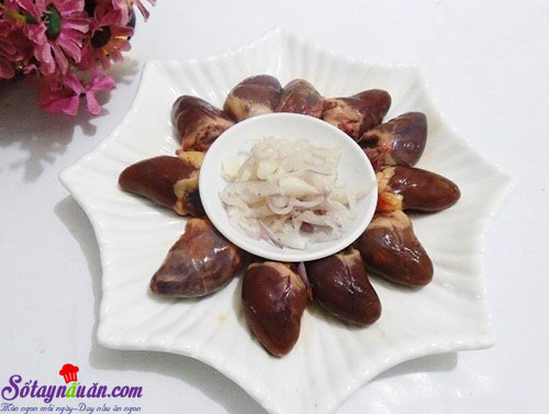 Cách nấu cháo tim gà rau cải ngon tuyệt