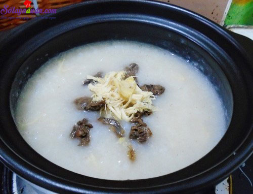 Cách nấu cháo tim gà rau cải ngon tuyệt