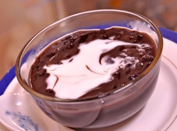 Cách nấu chè đậu đen ngon vừa bùi thấm ngọt tự nhiên mát da