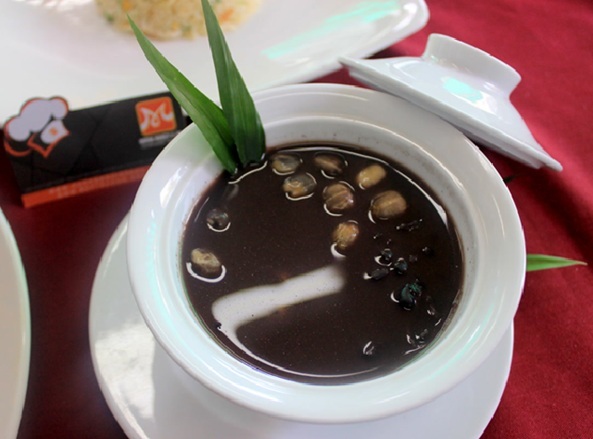 Cách nấu chè đậu đỗ hạt sen thanh vị bổ dưỡng