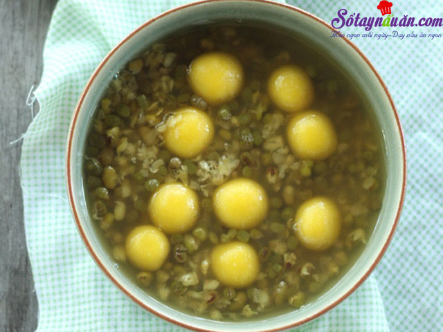 Cách nấu chè đậu xanh bí đỏ thanh mát ngày hè