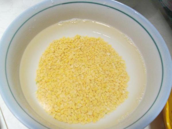 Cách nấu chè hạt sen với đậu xanh