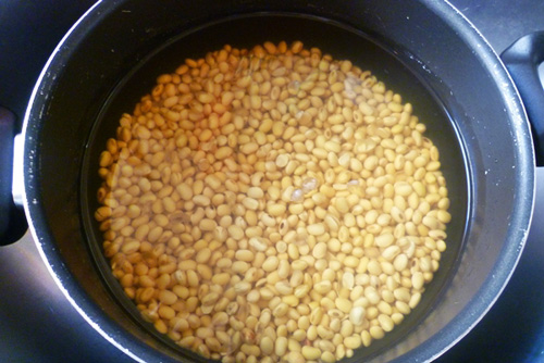 Cách nấu cơm hến ngon đậm đà đúng vị xứ Huế