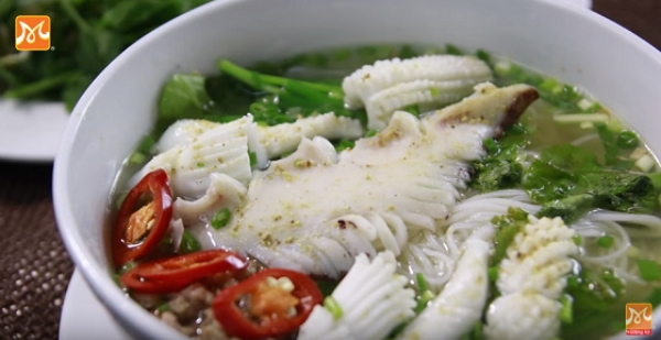 Cách nấu hủ tiếu mực thơm ngon cho cuối tuần