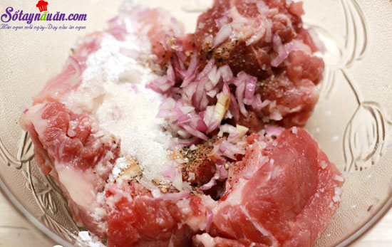 Cách nấu sườn chua ngọt ngon cơm