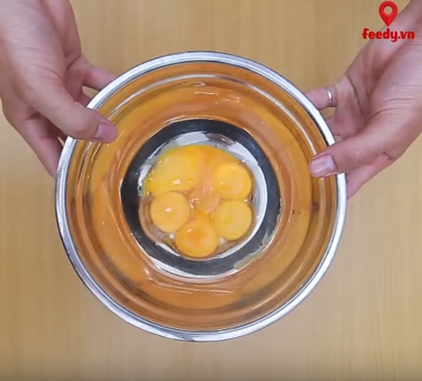 Cách nấu súp gà ngô nấm thanh đạm, ngon ngọt vô cùng