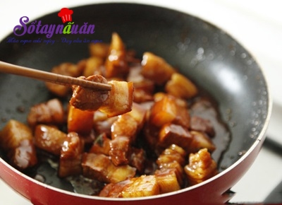 Cách nấu thịt kho tàu thơm ngon cho ngày lạnh