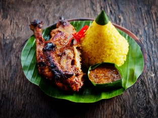 Cách nấu xôi gà thơm ngon đậm đà