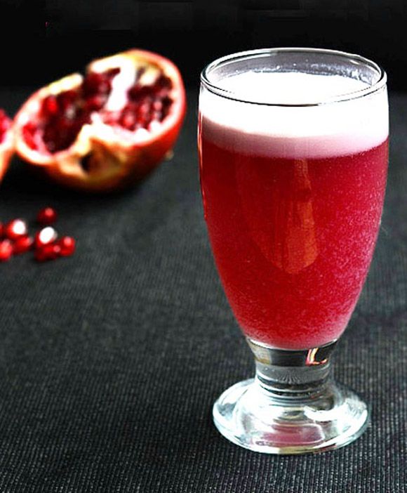 Cách pha chế 2 loại nước ép Lựu Mật Ong và quả Cóc ngon tuyệt