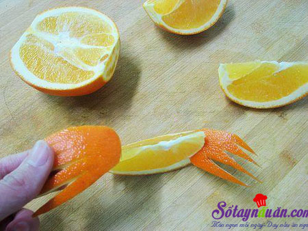 Cách tỉa trái cây thành hình con vật bày mâm cỗ trung thu