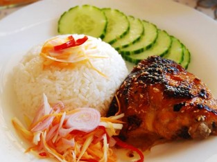 Cách ướp đùi gà thơm nức mũi!