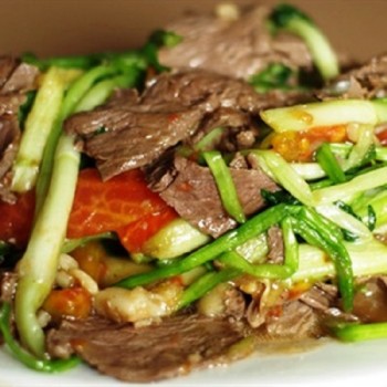 Cách xào thịt bò cần tây ngon tuyệt!!!