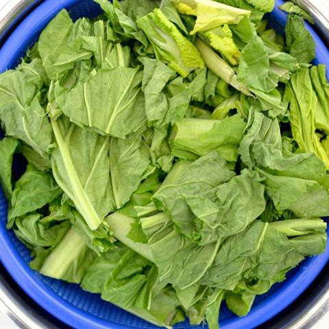 Cách làm cải bẹ xanh muối chua giòn ngon hấp dẫn