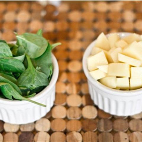 Cách làm cải bó xôi và khoai tây nghiền