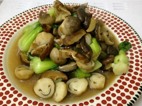 Cải chíp xào nấm thập cẩm