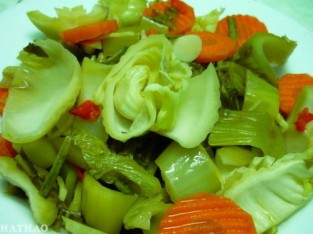 Cải chua cay hay kim chi Việt Nam