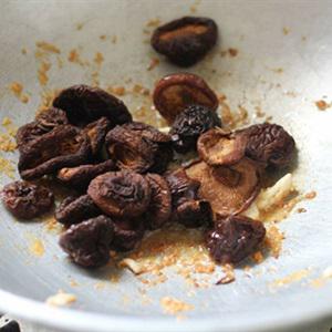 Cách làm cải thìa xào cá