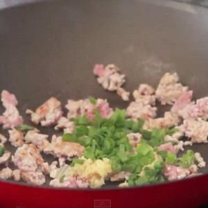 Cách làm cải thìa xào thịt gà băm