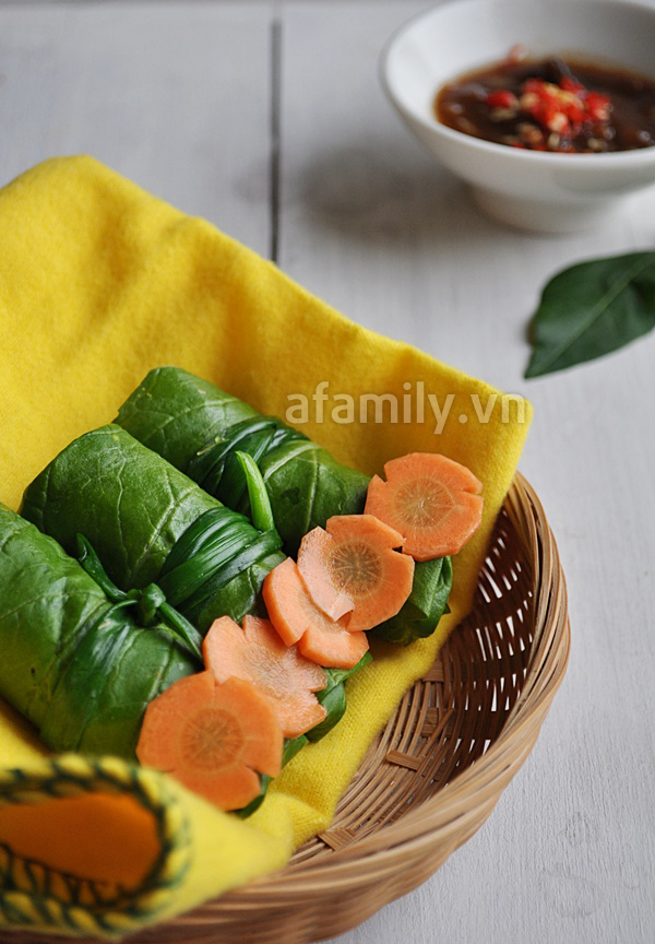 Cải xanh cuốn tôm thịt - món ngon mùa hè