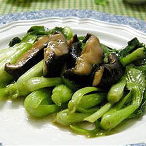 Cách làm cải xào nấm hương